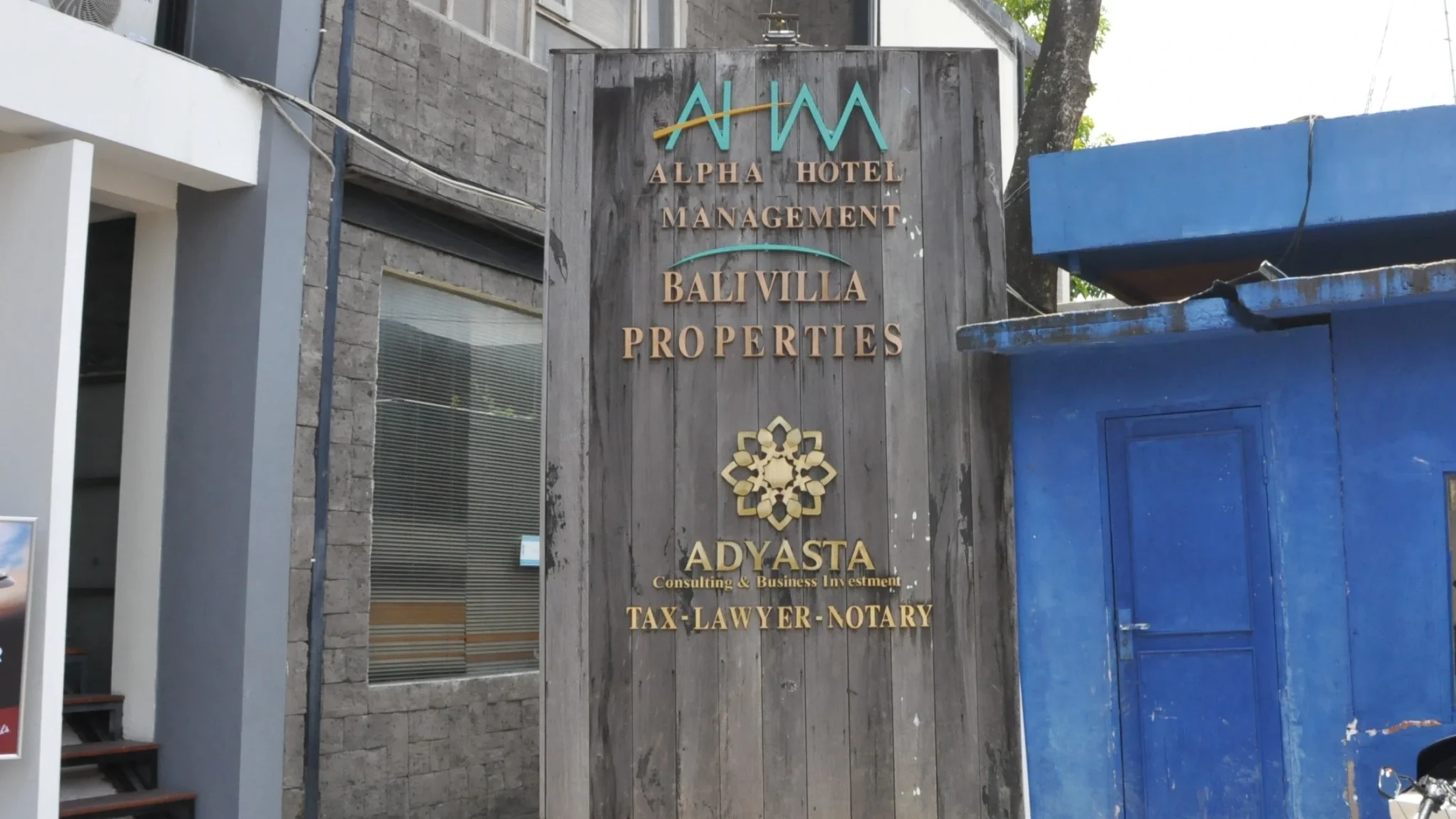 kantor pajak adyasta di seminyak